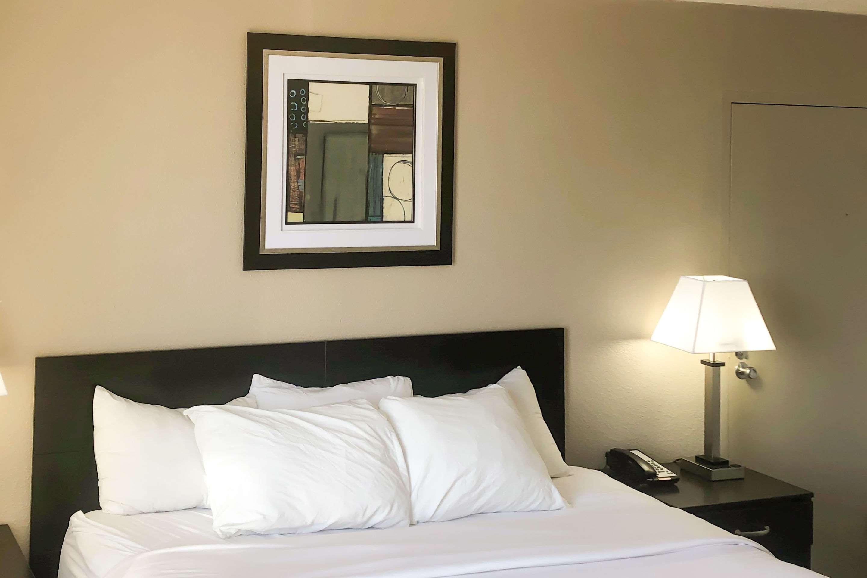 Clarion Inn And Events Center Pueblo North Ngoại thất bức ảnh