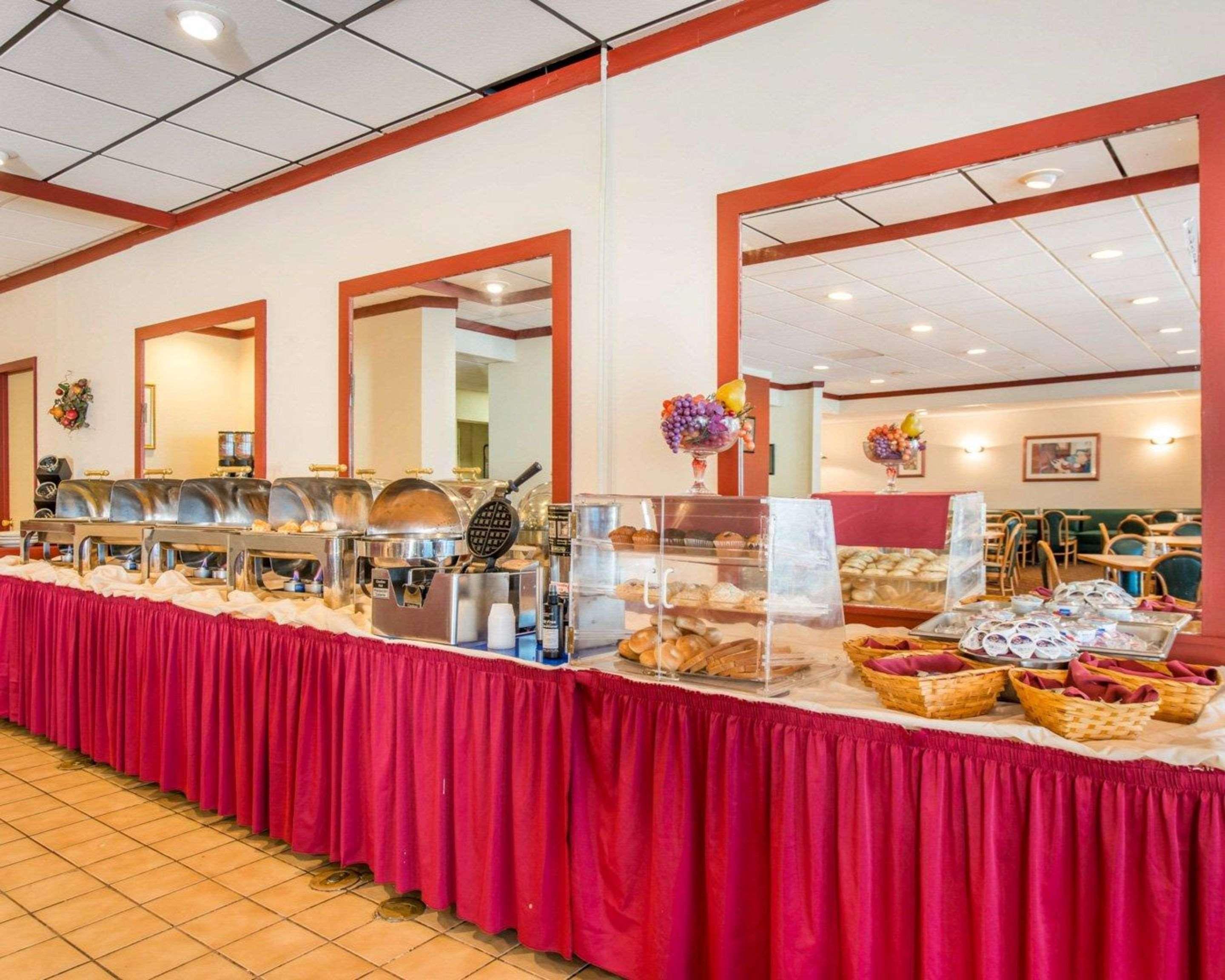 Clarion Inn And Events Center Pueblo North Ngoại thất bức ảnh