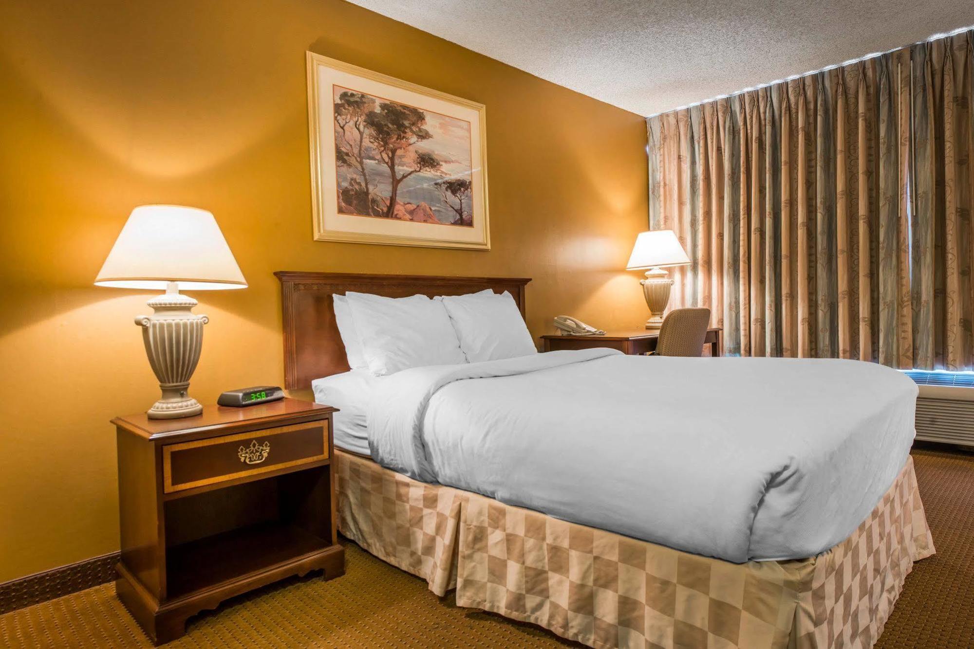 Clarion Inn And Events Center Pueblo North Ngoại thất bức ảnh